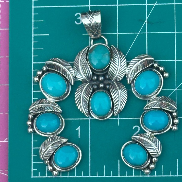 Turquoise naja sterling silver southwestern pendant - Picture 7 of 9